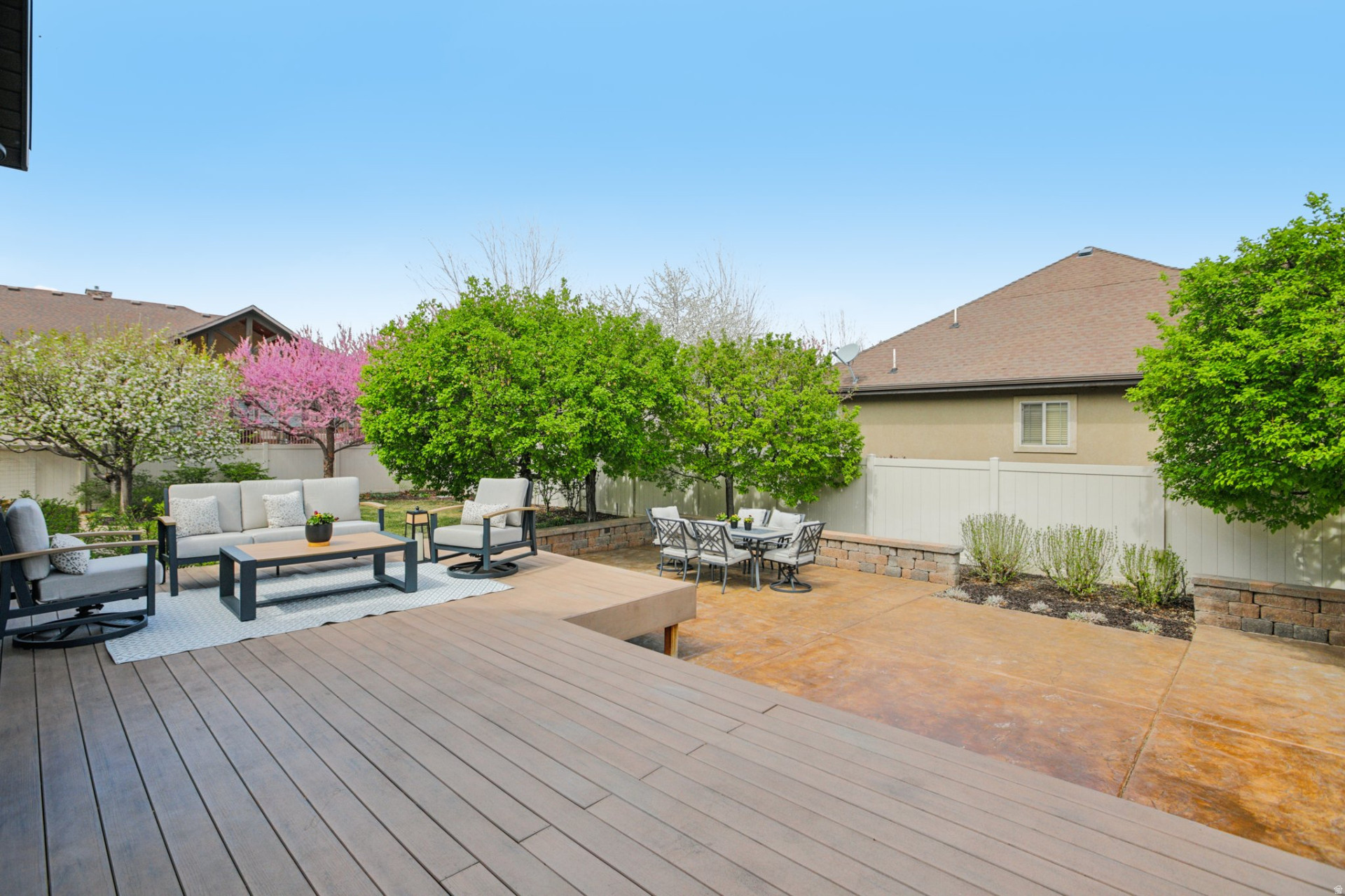 SUNNY RIDGE - Residential