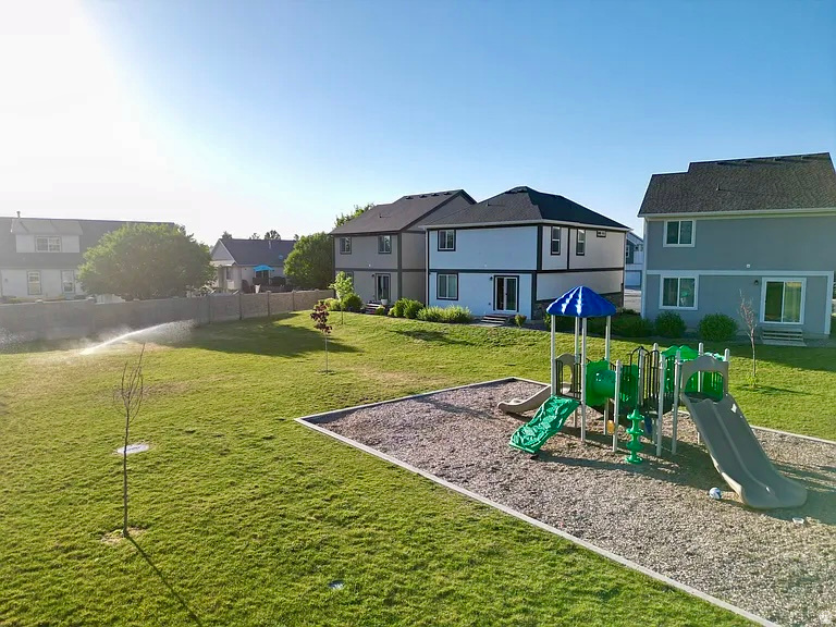 CANYON BREEZE - Residential