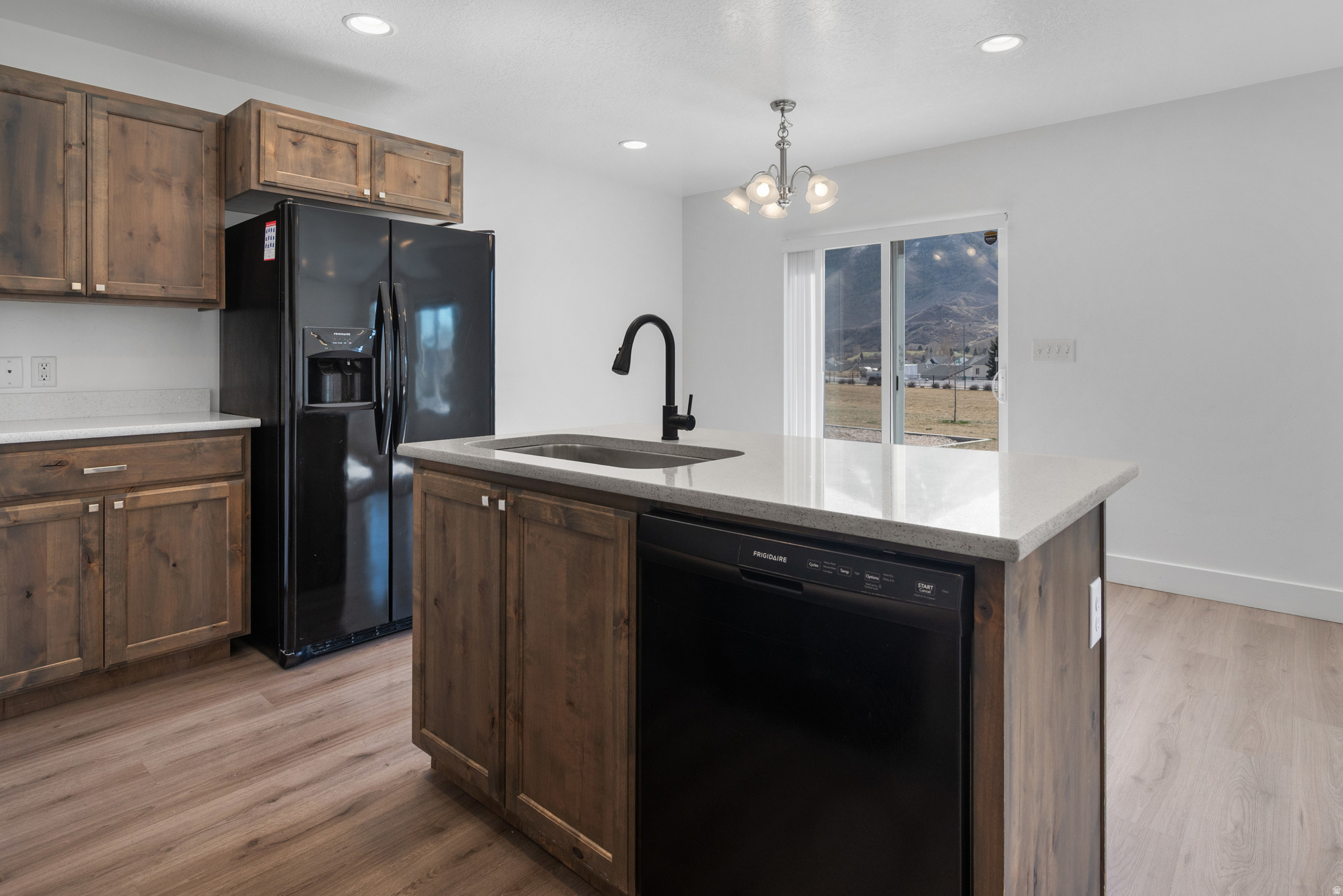 CANYON BREEZE - Residential