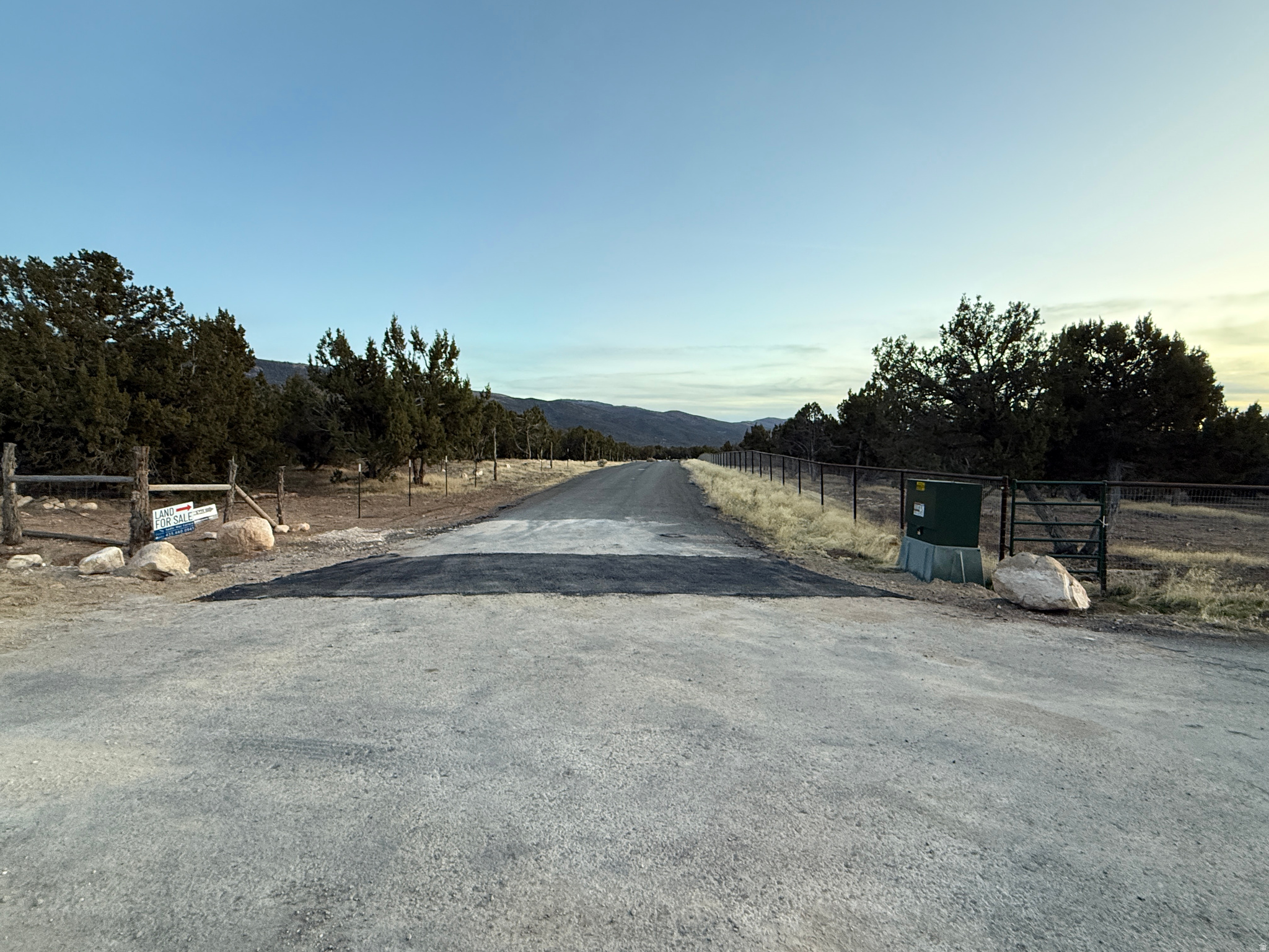 DEERFIELD ESTATES - Land