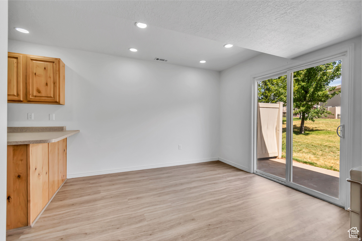 MAPLEWOOD - Residential