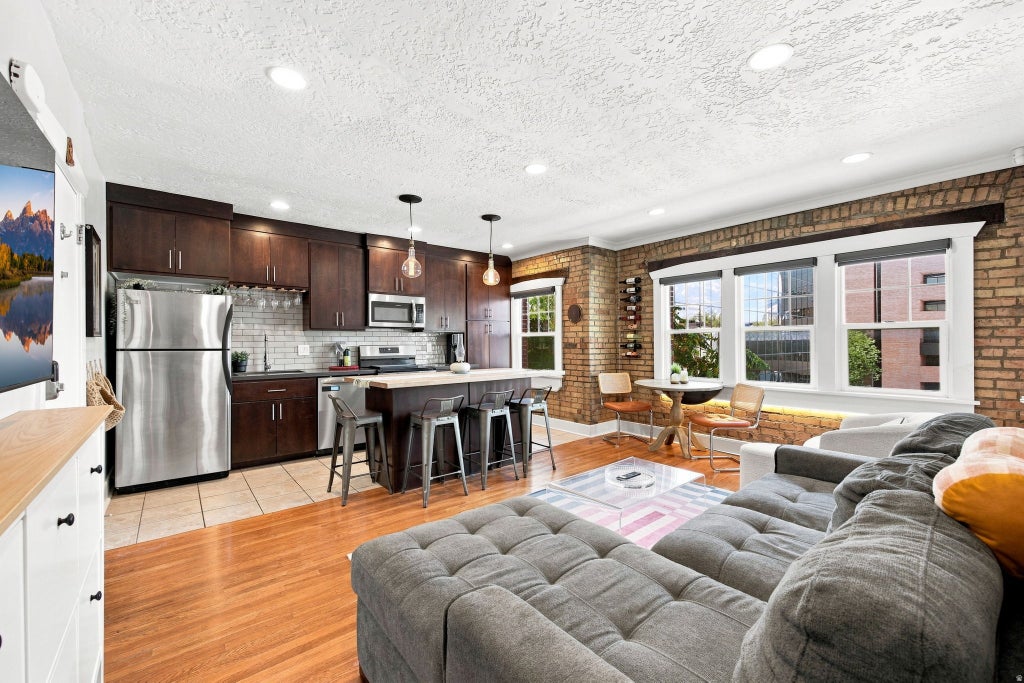 Photo of 555 E 100 S #407, Salt Lake City, UT 84102 (MLS # 2182002)