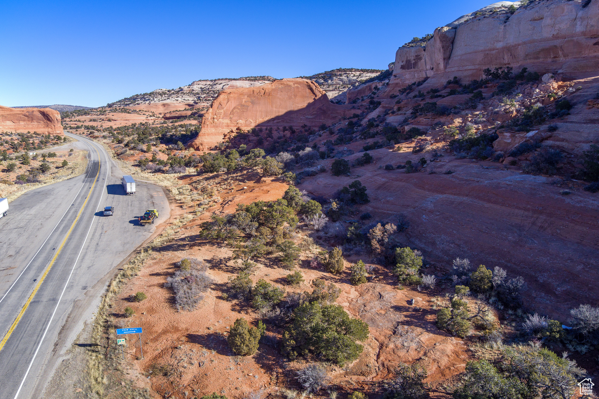 WILSON ARCH RESORT - Commercial Sale