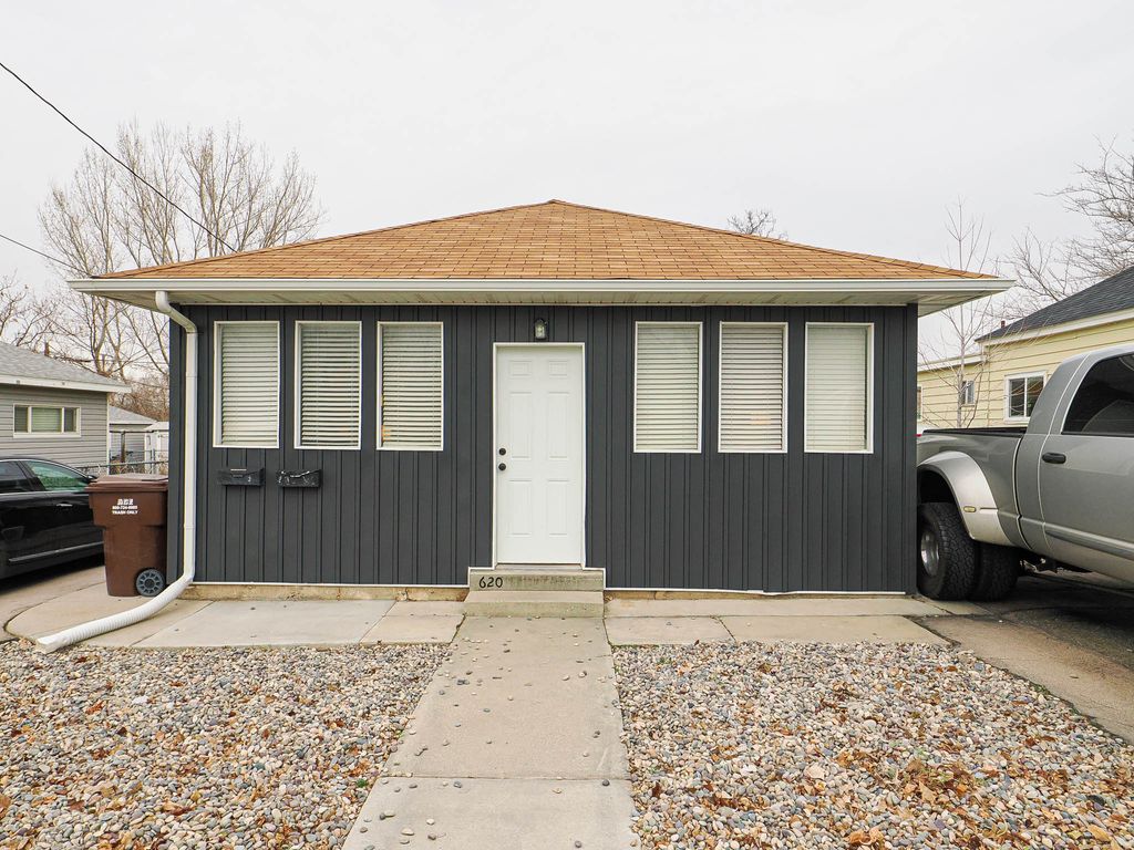 Photo of 620 W 2ND AVE, Midvale, UT 84047 (MLS # 2128157)