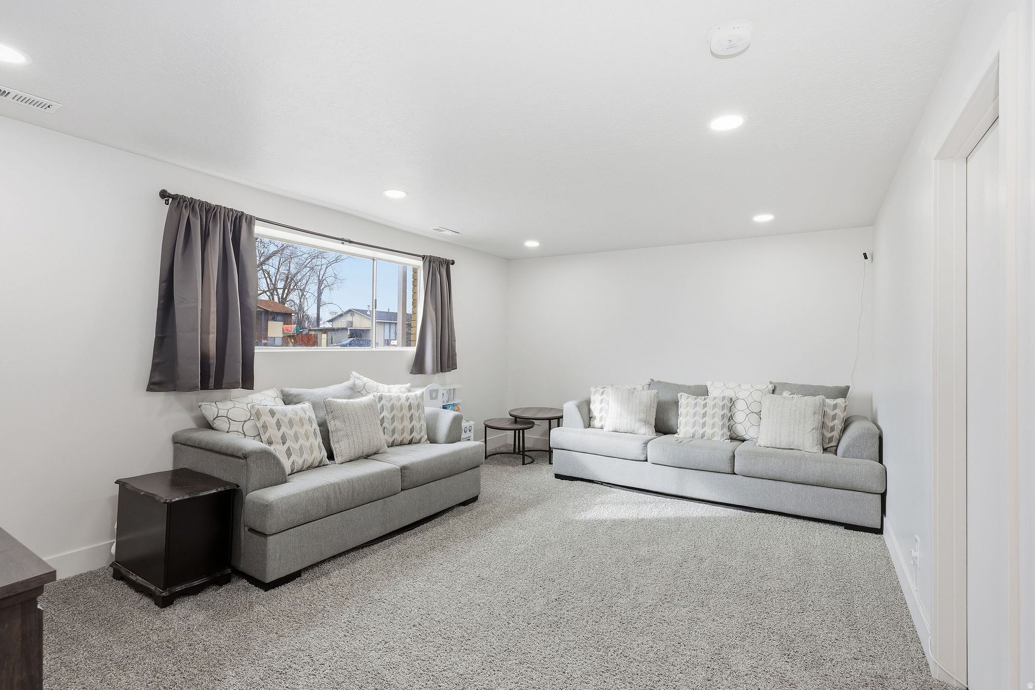 EVE'S GARDEN - Residential