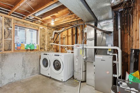 Tiny photo for 846 W 2600 N, Clinton, UT 84015 (MLS # 2137408)