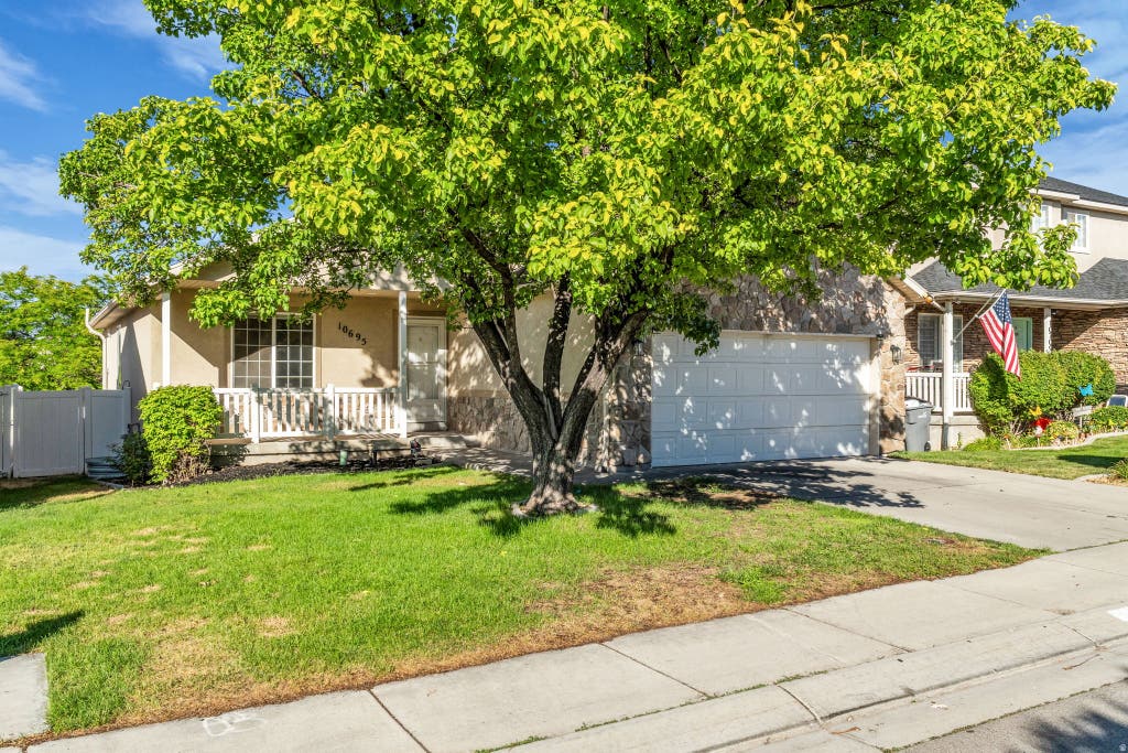 Photo of 10695 S PINE GROVE WAY, South Jordan, UT 84009 (MLS # 2168827)