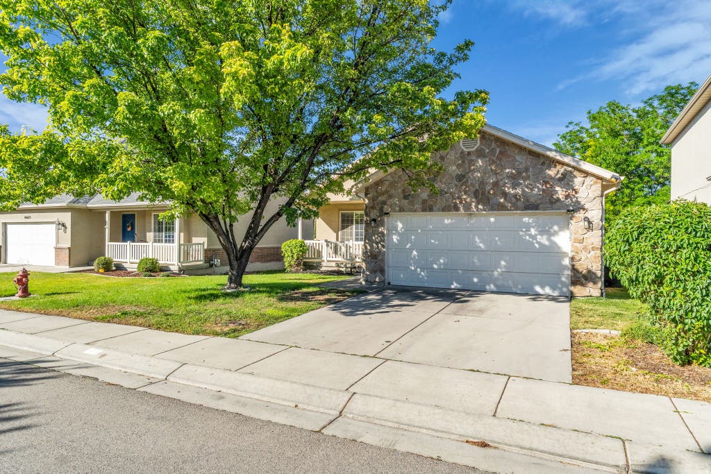Photo of 10695 S PINE GROVE WAY, South Jordan, UT 84009 (MLS # 2168827)