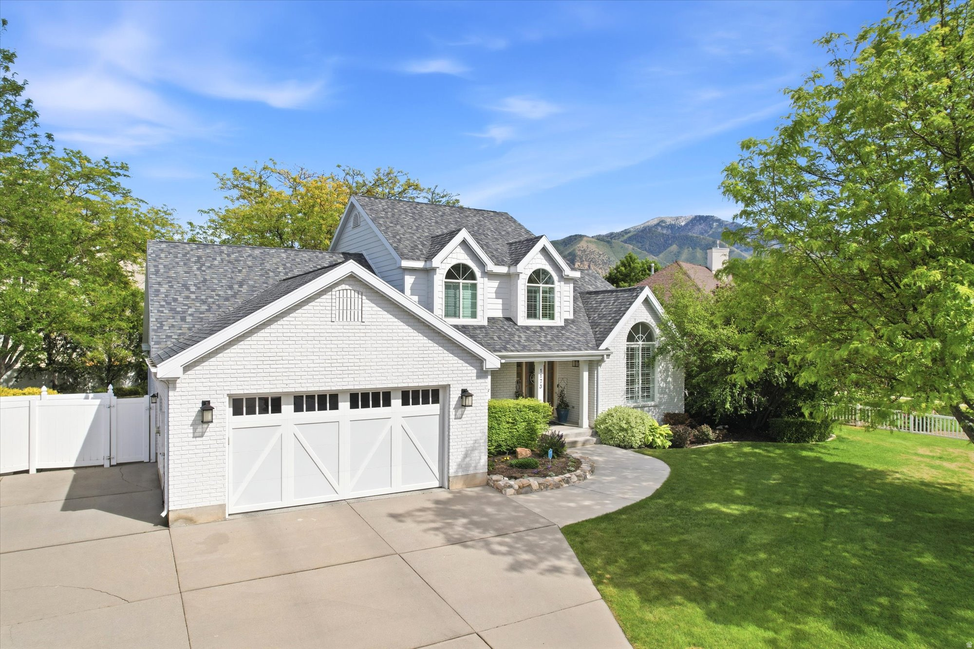 WOLF HOLLOW HEIGHTS - Residential