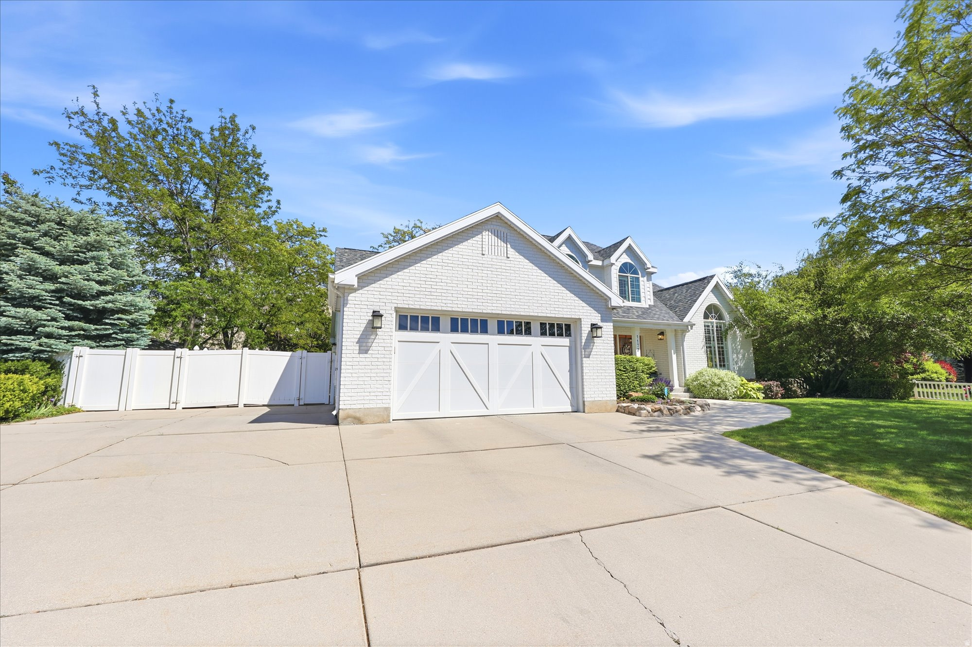 WOLF HOLLOW HEIGHTS - Residential