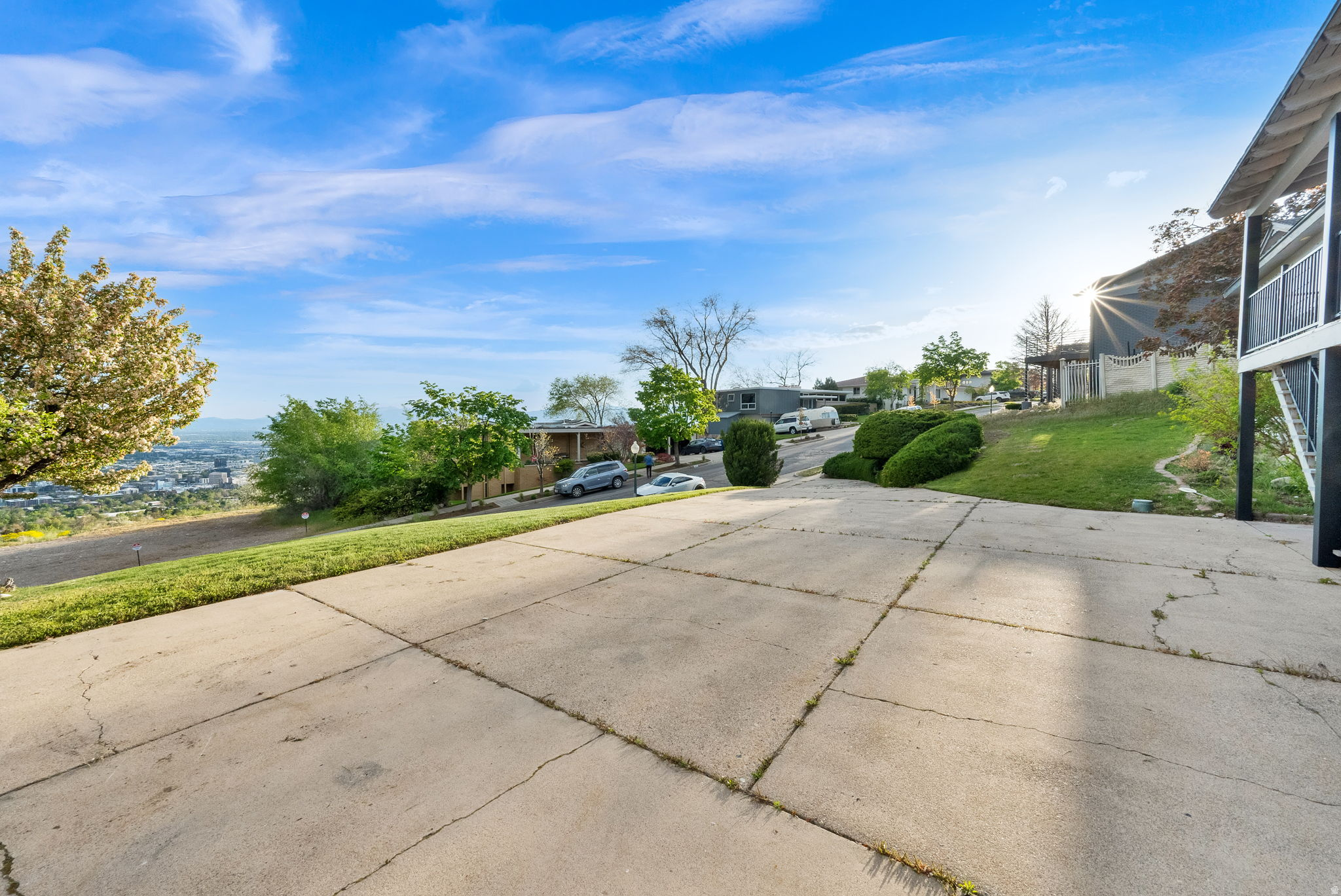 NORTH HILLS - Residential