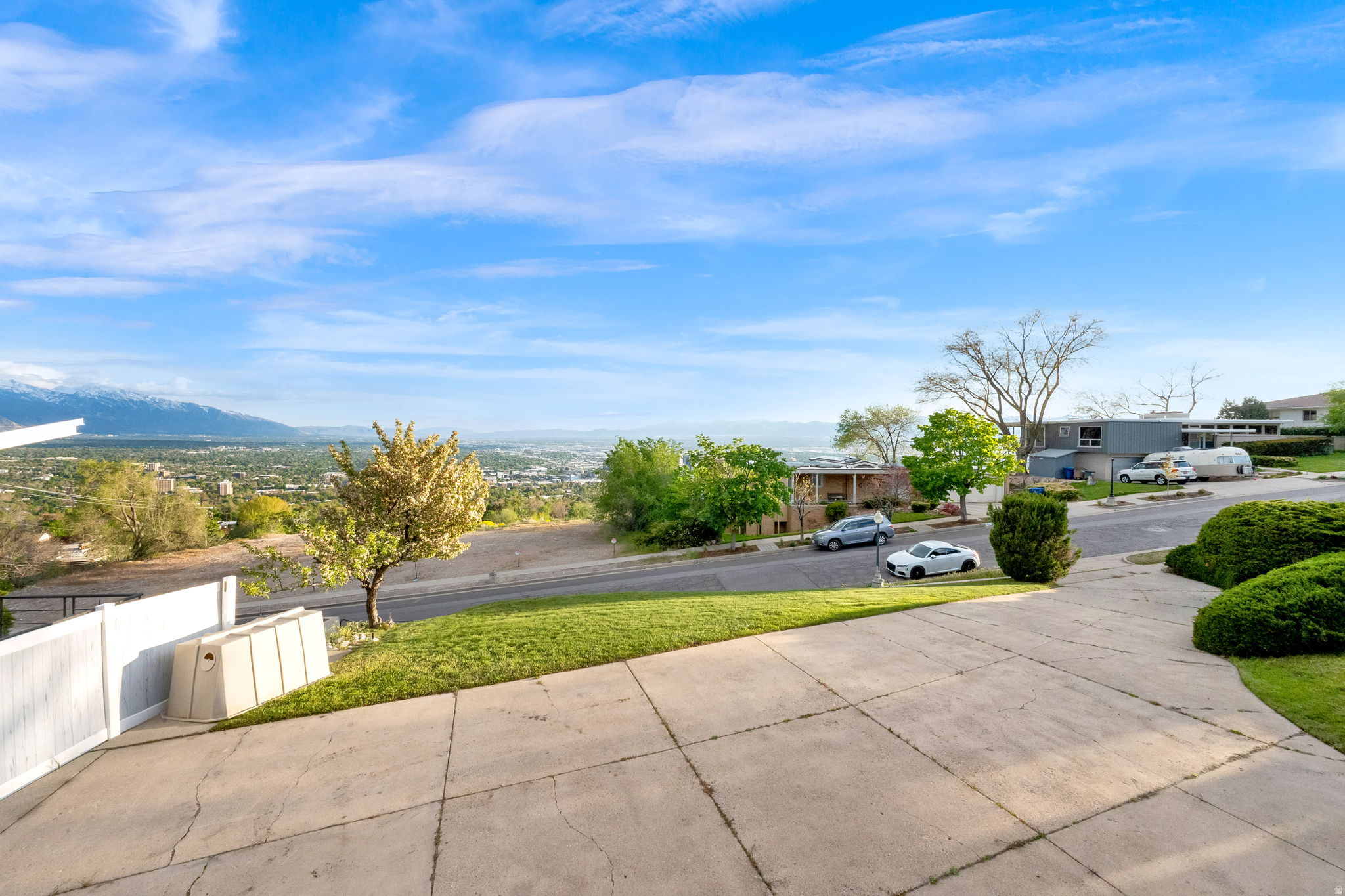 NORTH HILLS - Residential