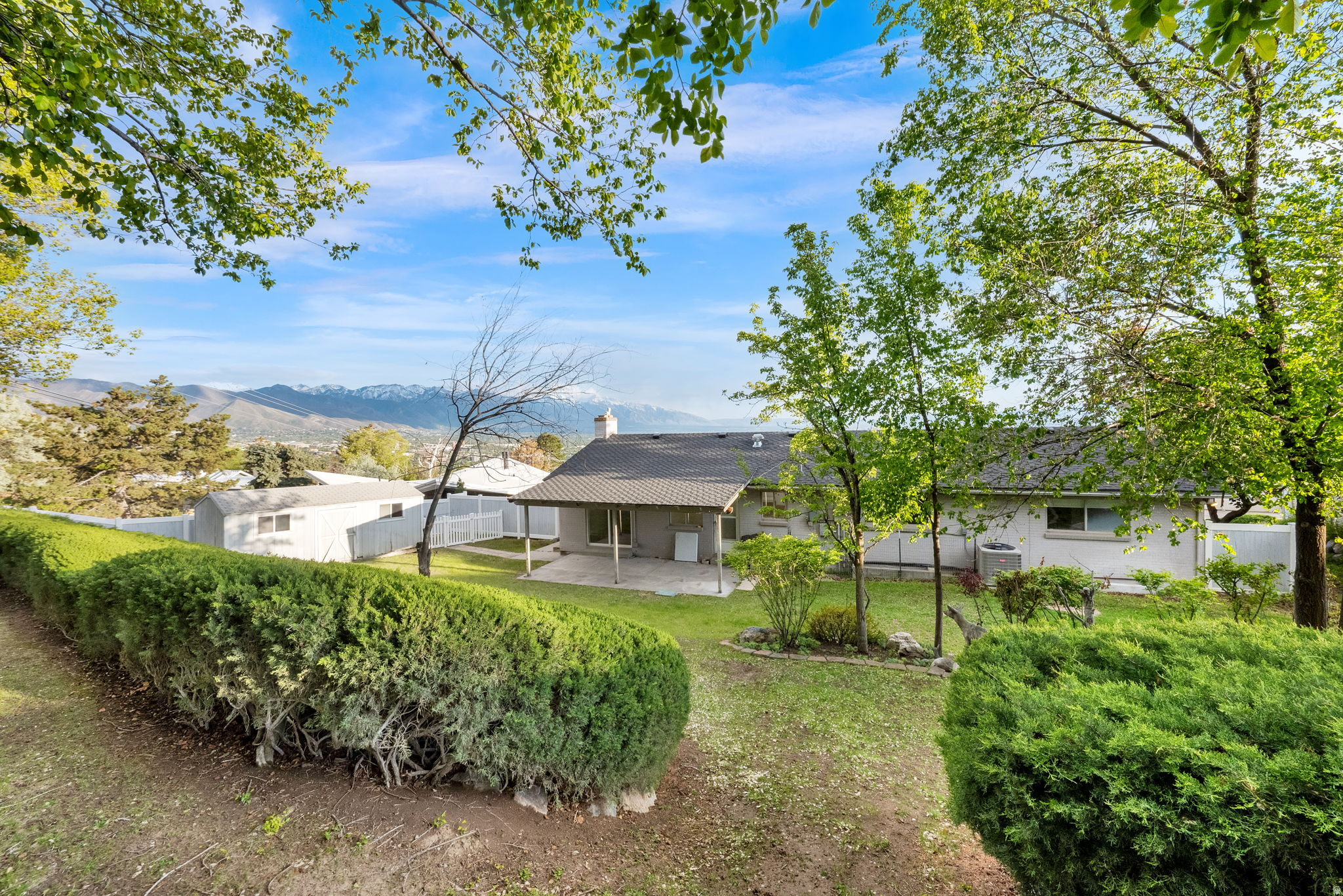 NORTH HILLS - Residential
