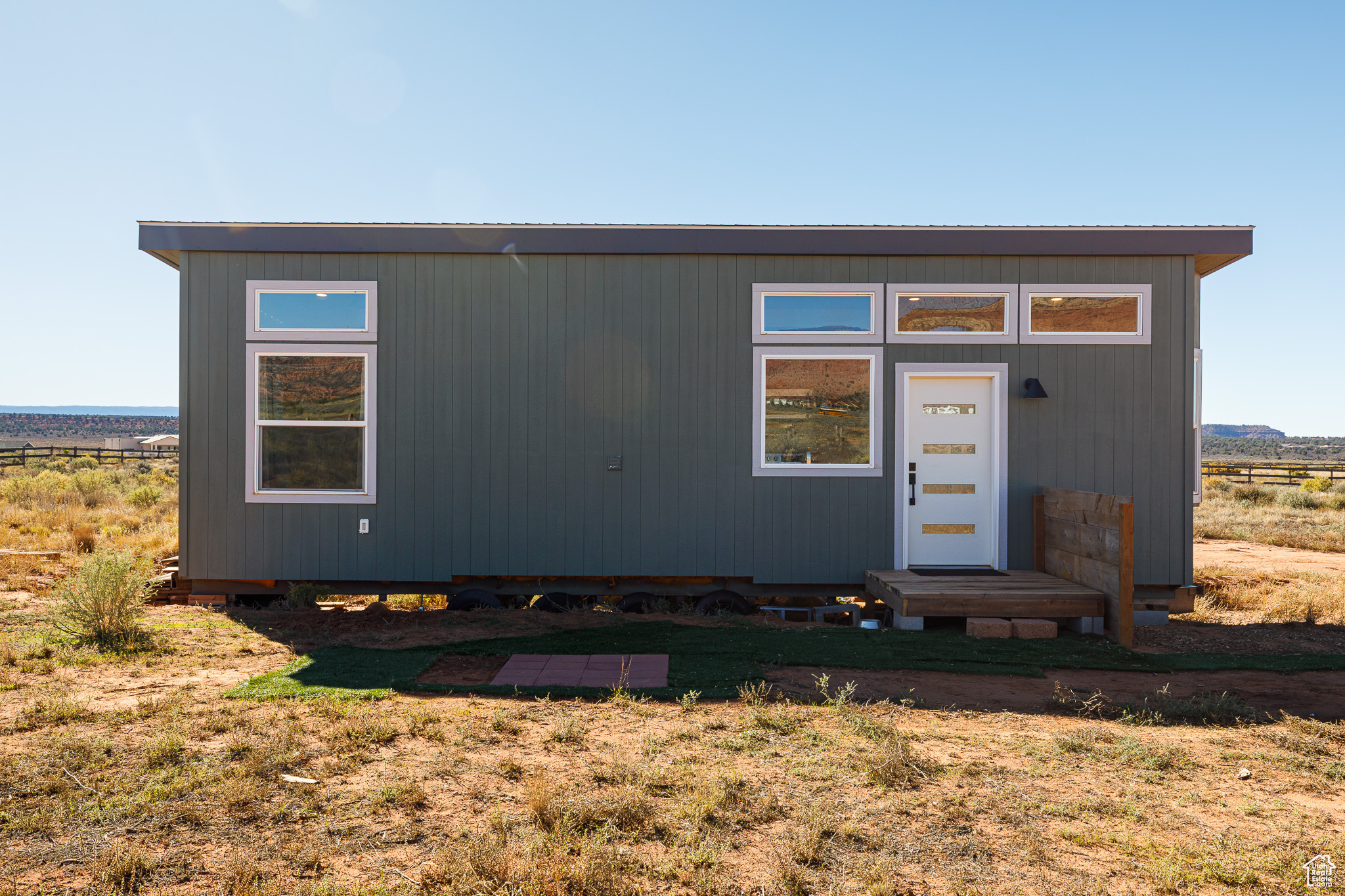 CRIMSON ESTATES - Land