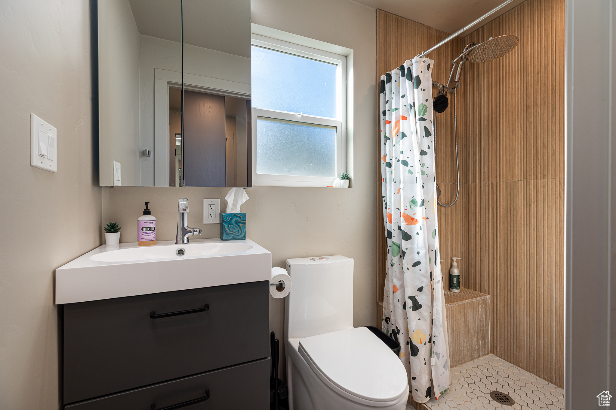 CRIMSON ESTATES - Land