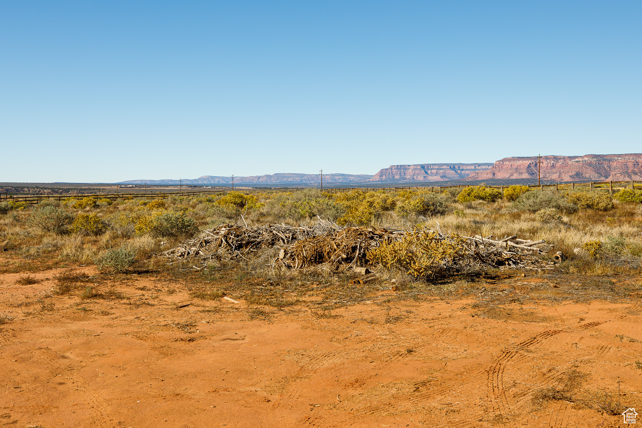 CRIMSON ESTATES - Land