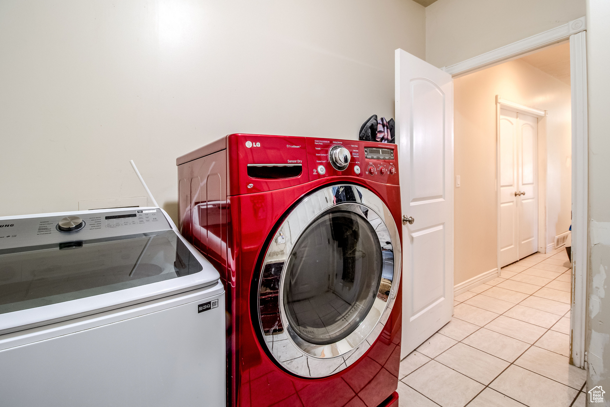 SARATOGA SPRINGS - Residential