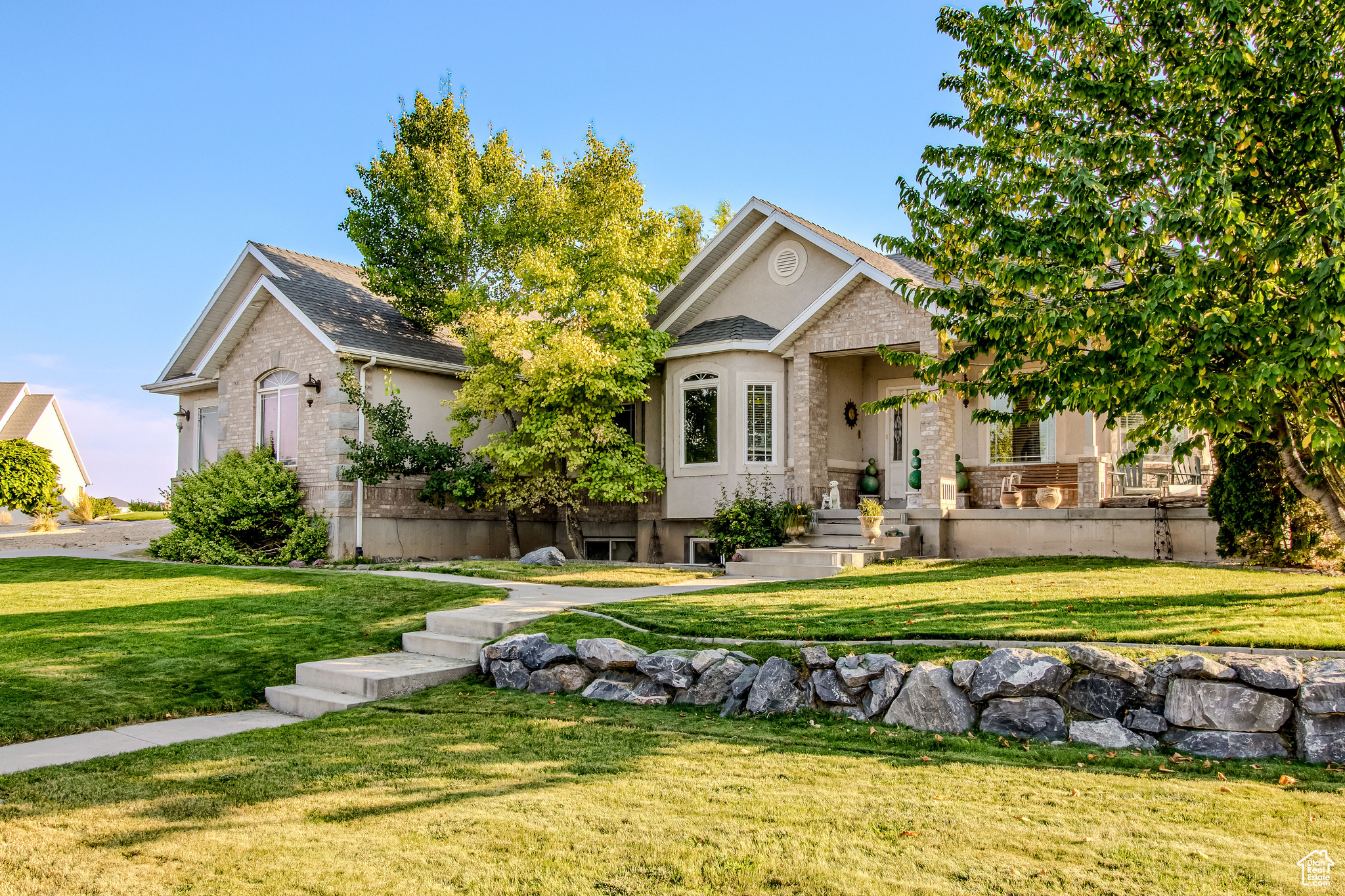 SARATOGA SPRINGS - Residential