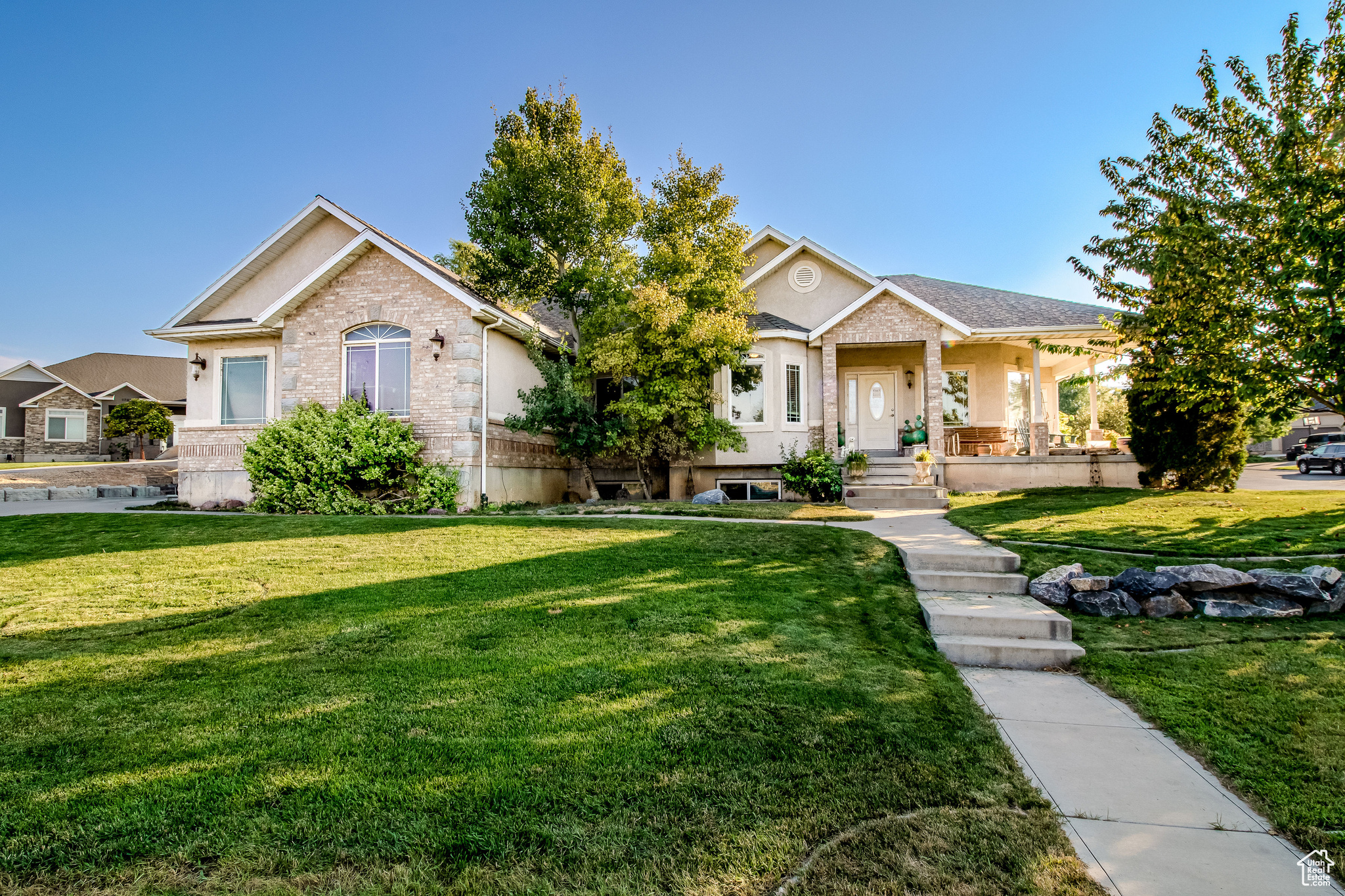 SARATOGA SPRINGS - Residential