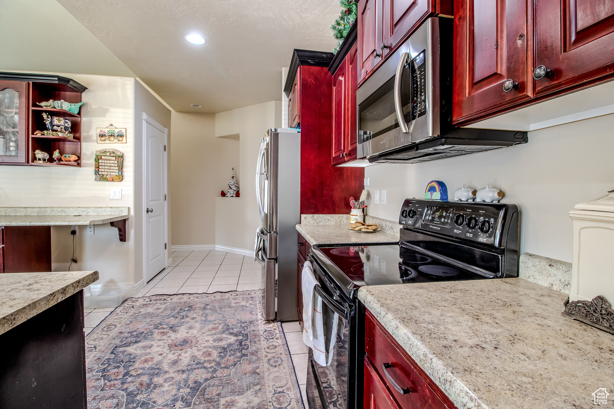 SARATOGA SPRINGS - Residential