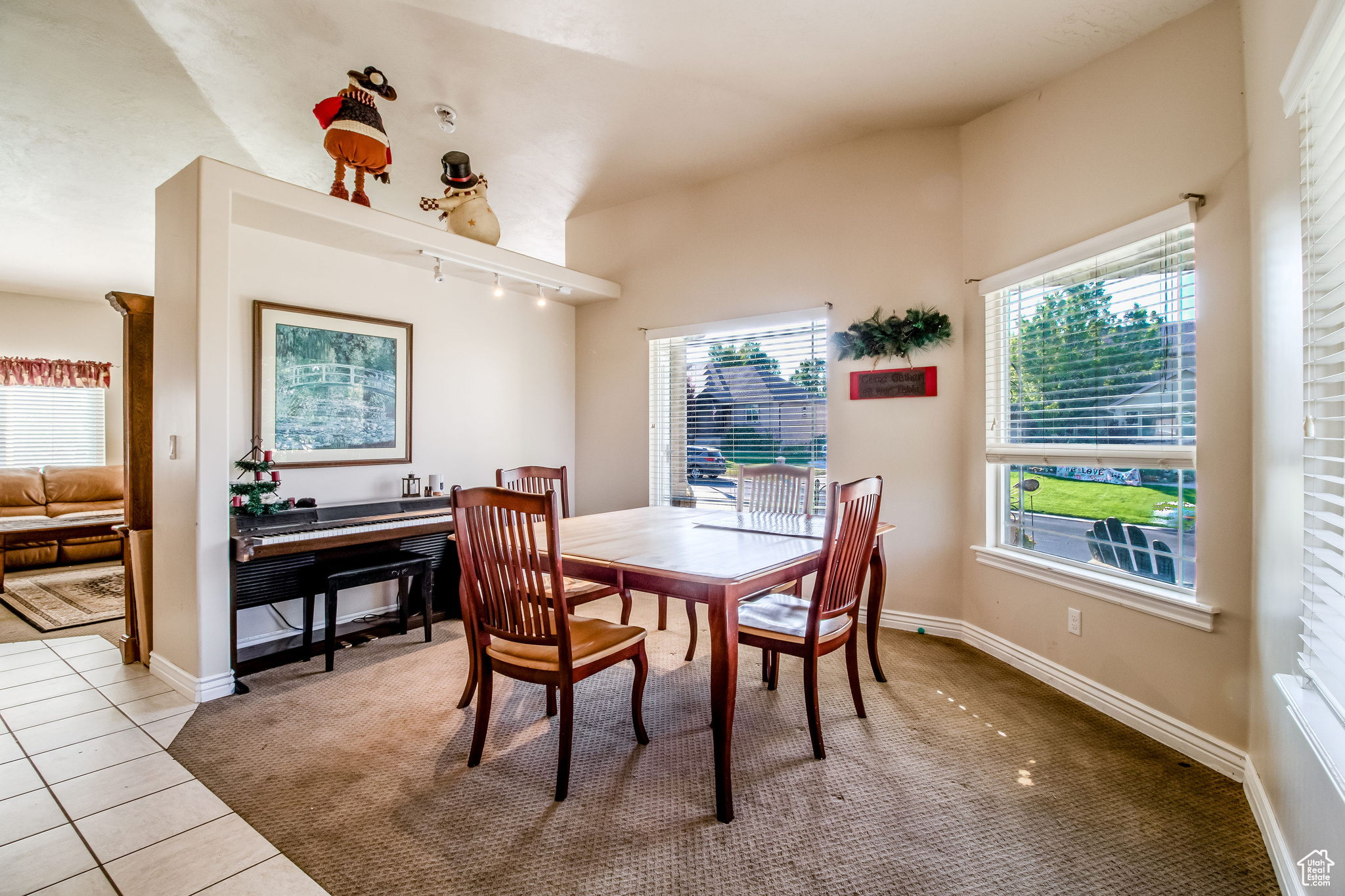 SARATOGA SPRINGS - Residential