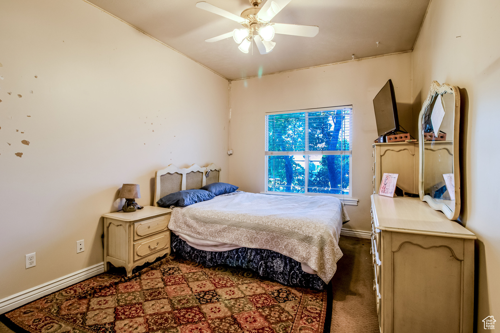 SARATOGA SPRINGS - Residential