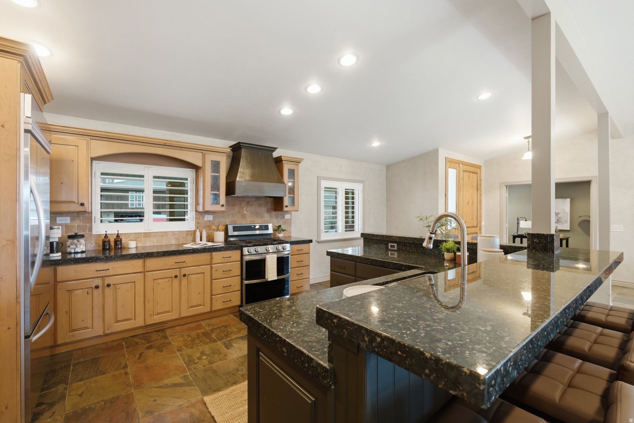 WILLOW CREEK - Residential