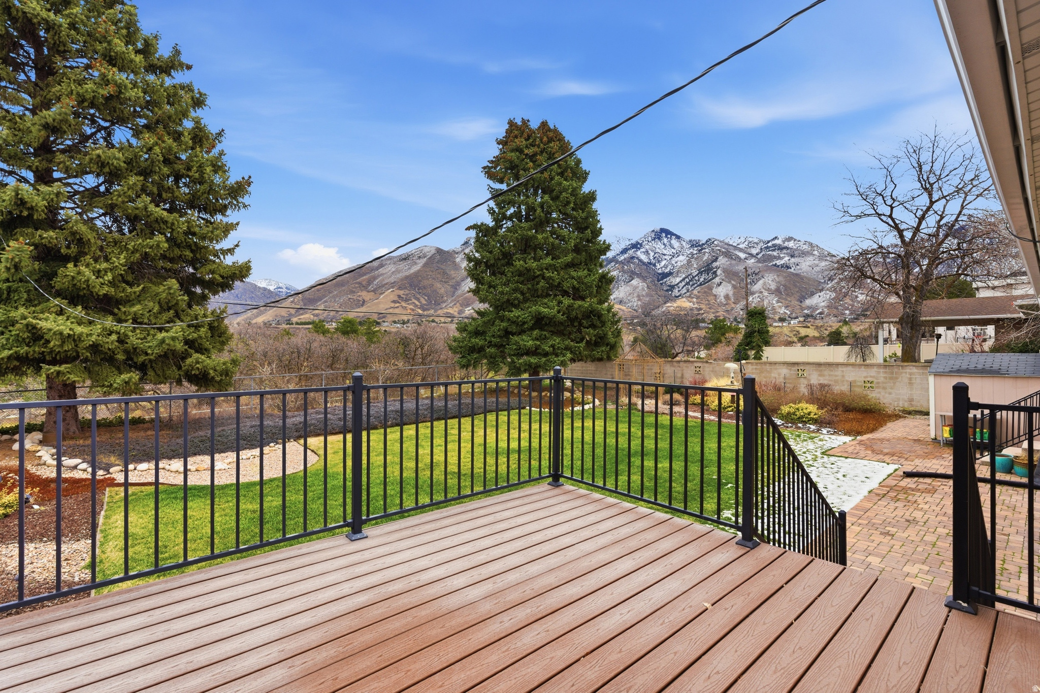 WILLOW CREEK - Residential