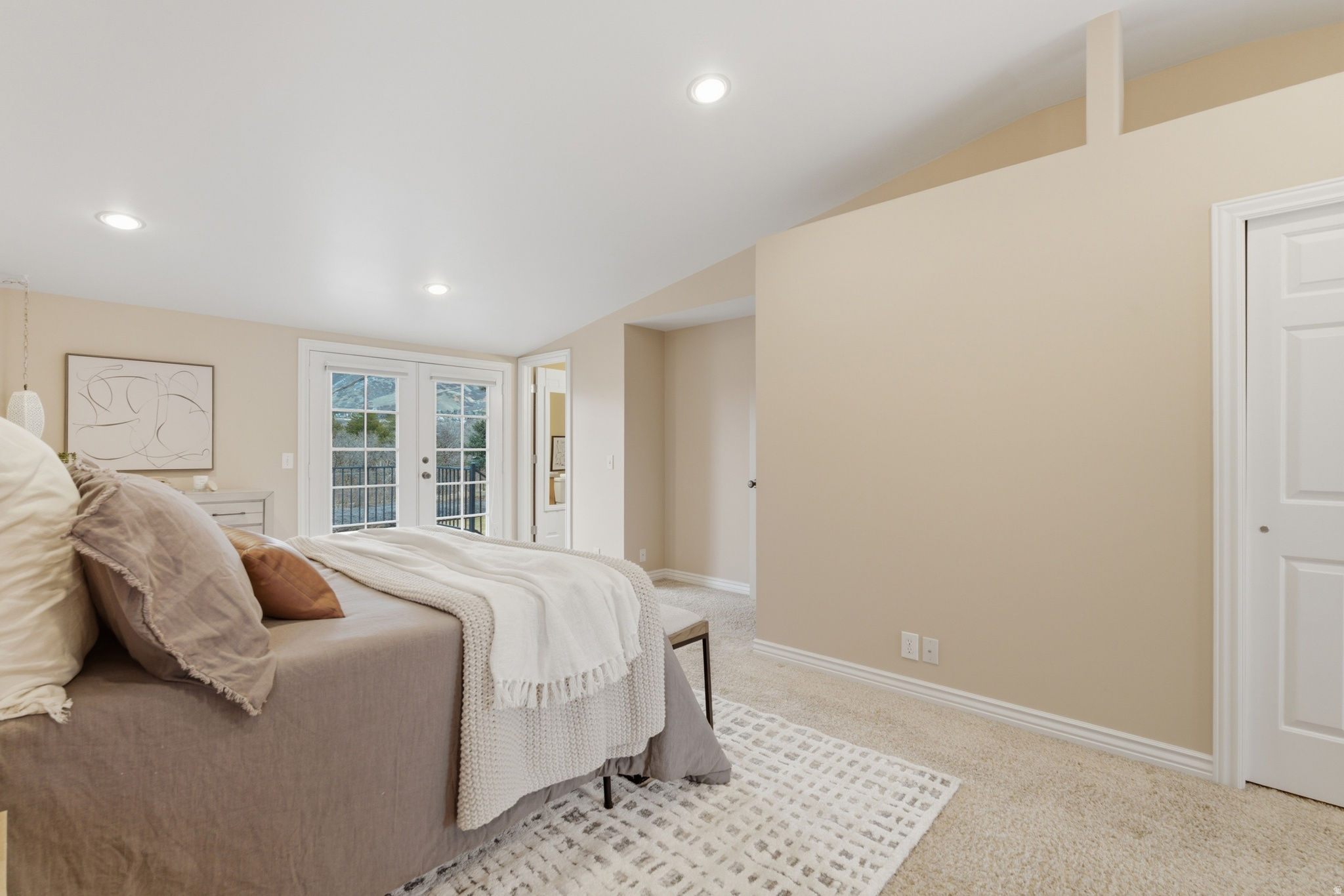 WILLOW CREEK - Residential