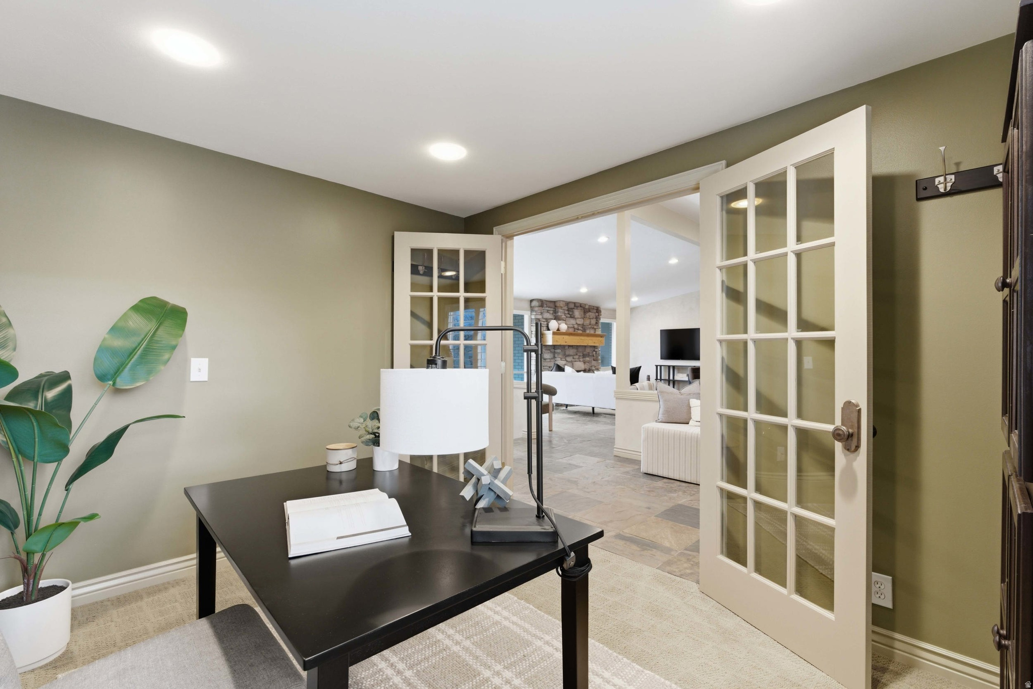 WILLOW CREEK - Residential