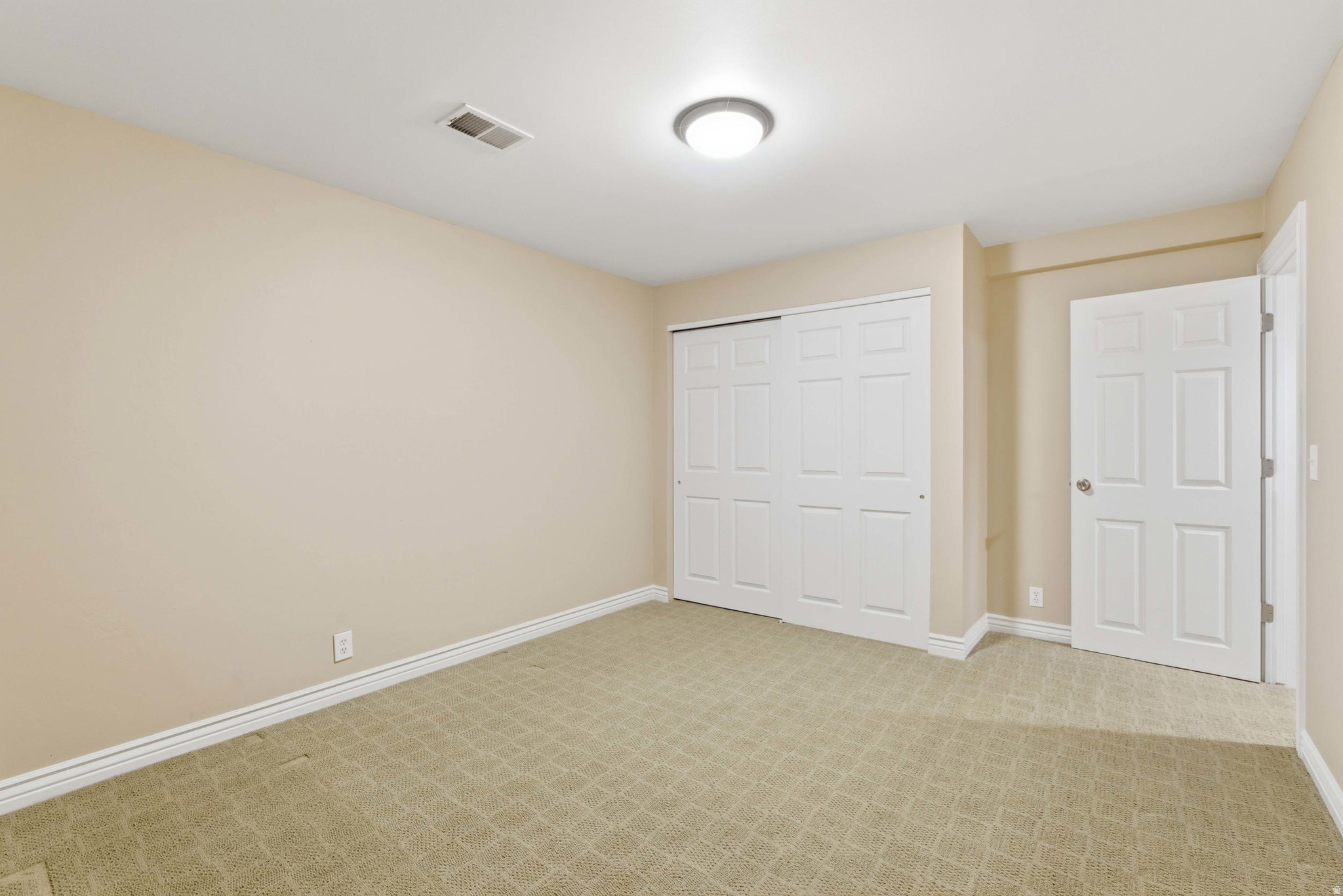 WILLOW CREEK - Residential