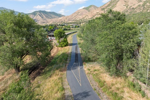 Tiny photo for 1326 E LITTLE CT, Mapleton, UT 84664 (MLS # 2178739)
