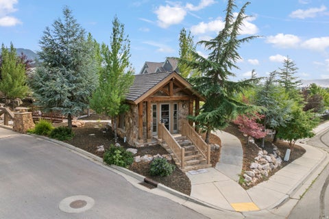 Tiny photo for 1326 E LITTLE CT, Mapleton, UT 84664 (MLS # 2178739)