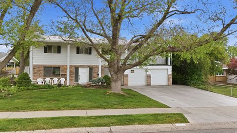 Tiny photo for 3664 S LAURELCREST DR, Salt Lake City, UT 84109 (MLS # 2155587)