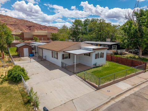 Tiny photo for 476 N CLIFFVIEW DR, Moab, UT 84532 (MLS # 2155048)
