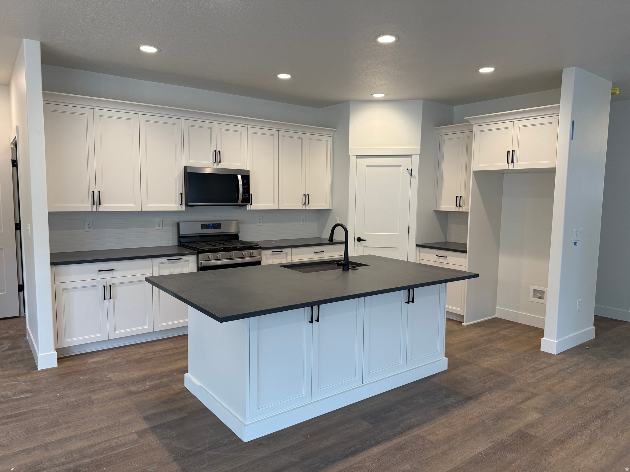 BLUFF VIEW - Residential