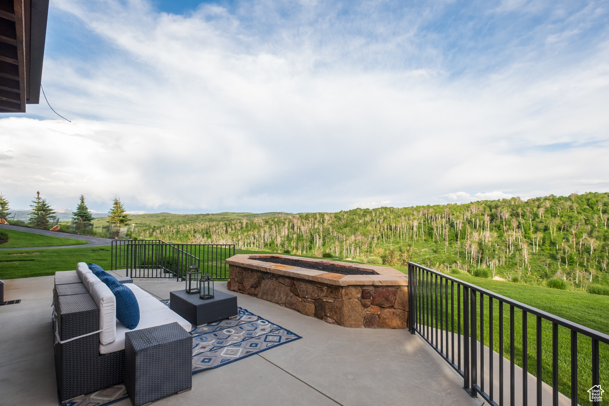 WOLF CREEK RANCH - Residential