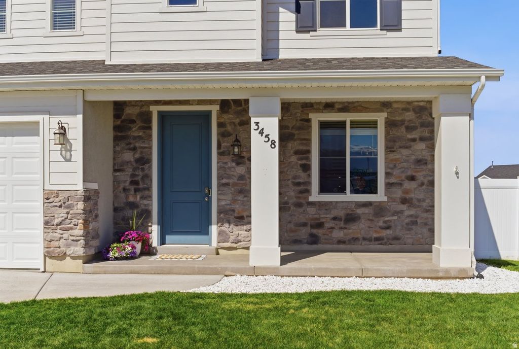 Photo of 3458 S GRAY PINE LN, Syracuse, UT 84075 (MLS # 2155685)