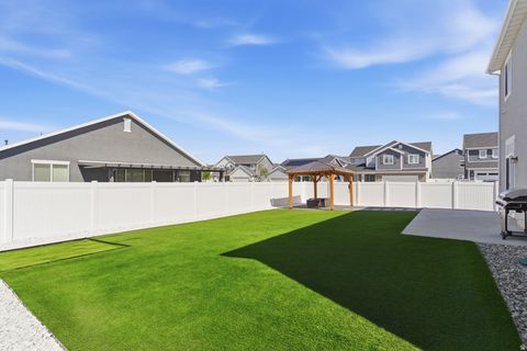 Tiny photo for 3458 S GRAY PINE LN, Syracuse, UT 84075 (MLS # 2155685)