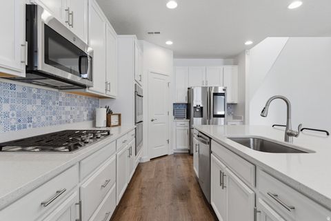 Tiny photo for 3458 S GRAY PINE LN, Syracuse, UT 84075 (MLS # 2155685)