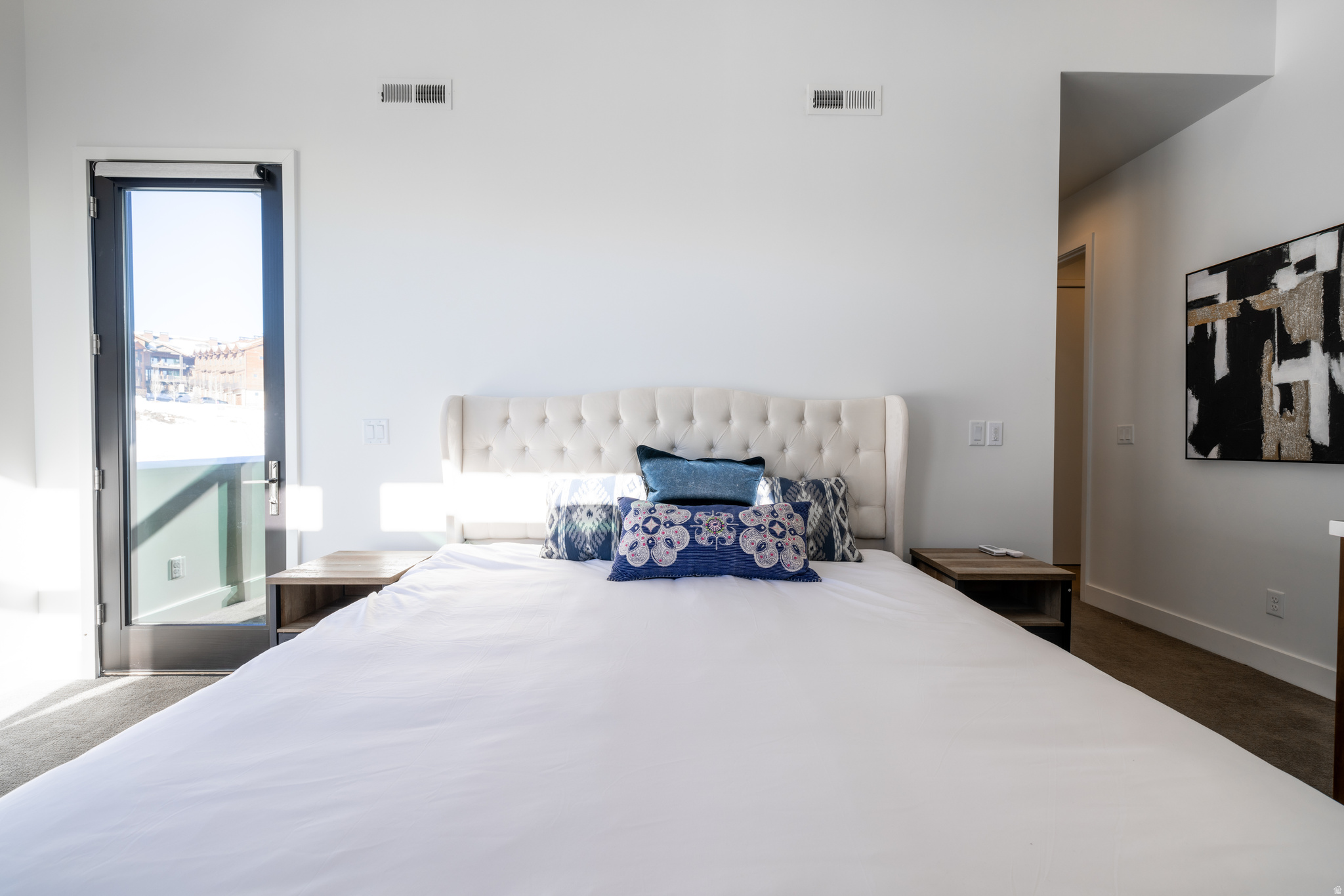 VIRDIAN CONDOMINIUMS - Residential