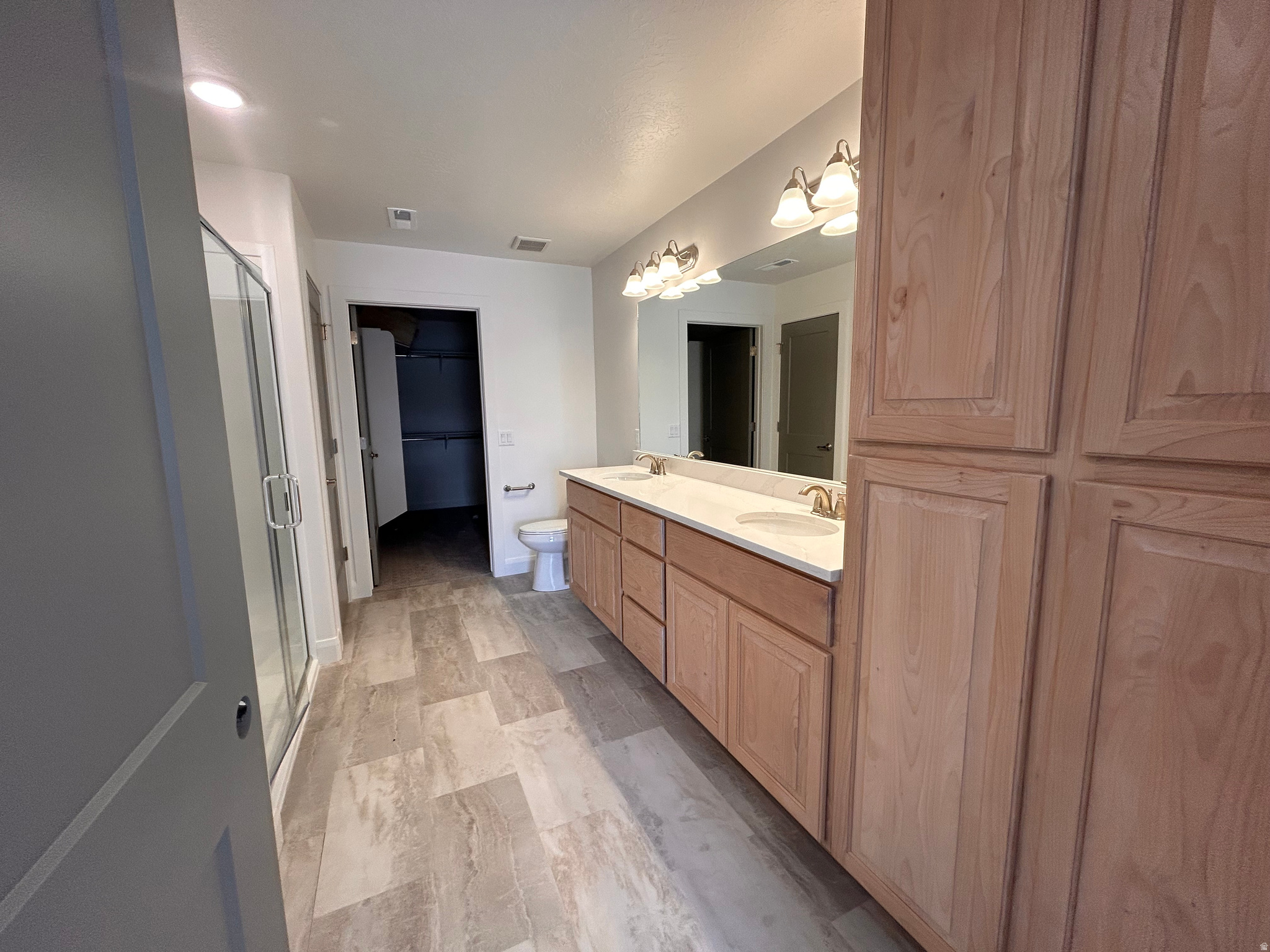 HEARTHSTONE VILLAS - Residential