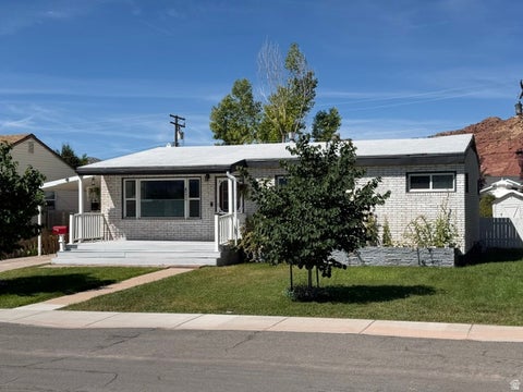 Photo of 597 N 300 W, Richfield, UT 84701 (MLS # 2181696)
