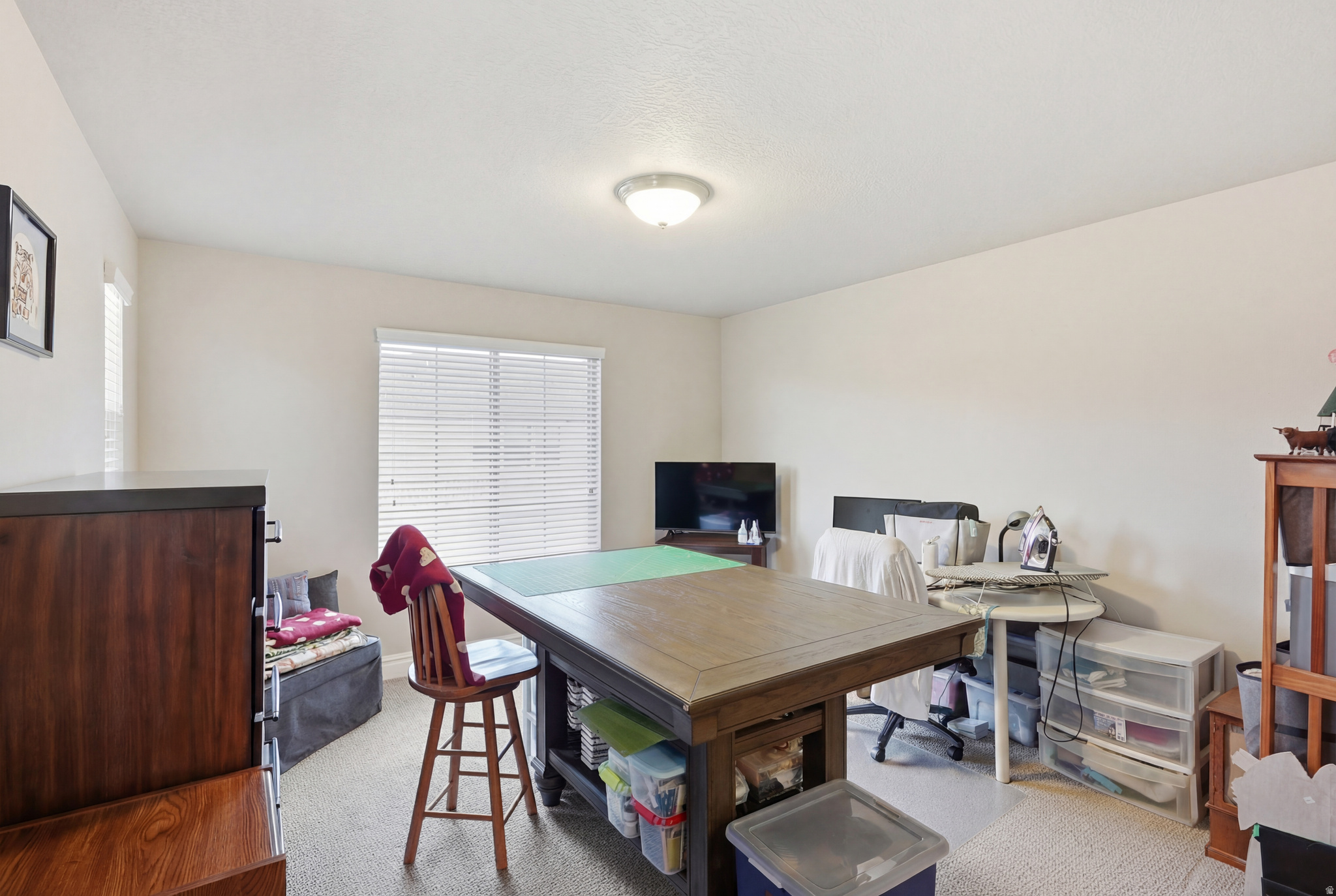 YALECREST TOWNS 148 - Residential