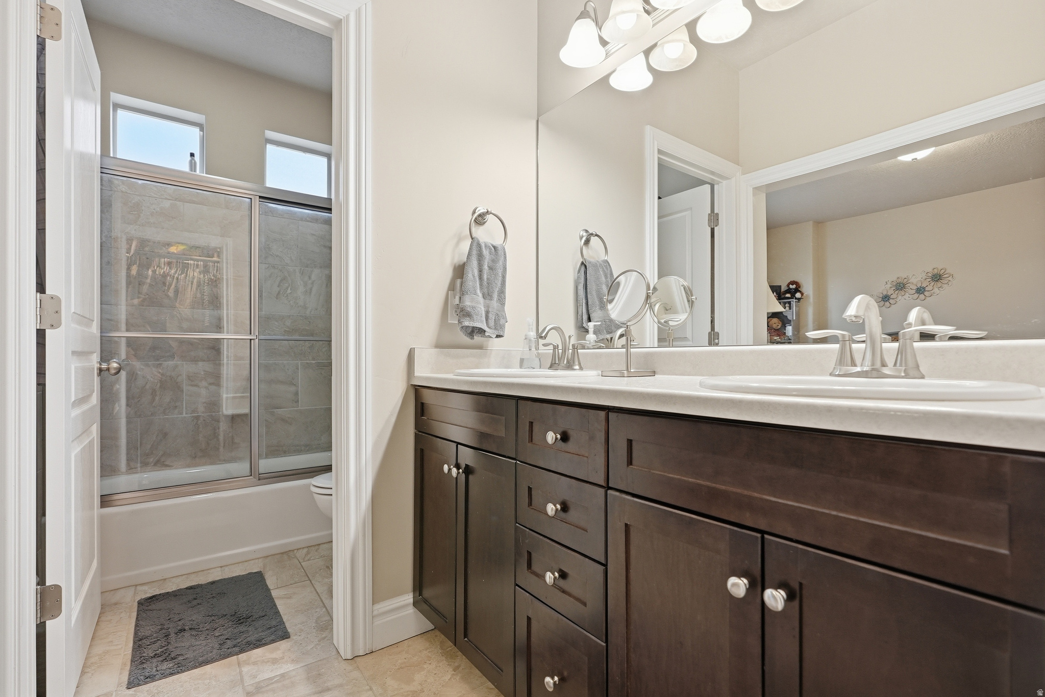 YALECREST TOWNS 148 - Residential