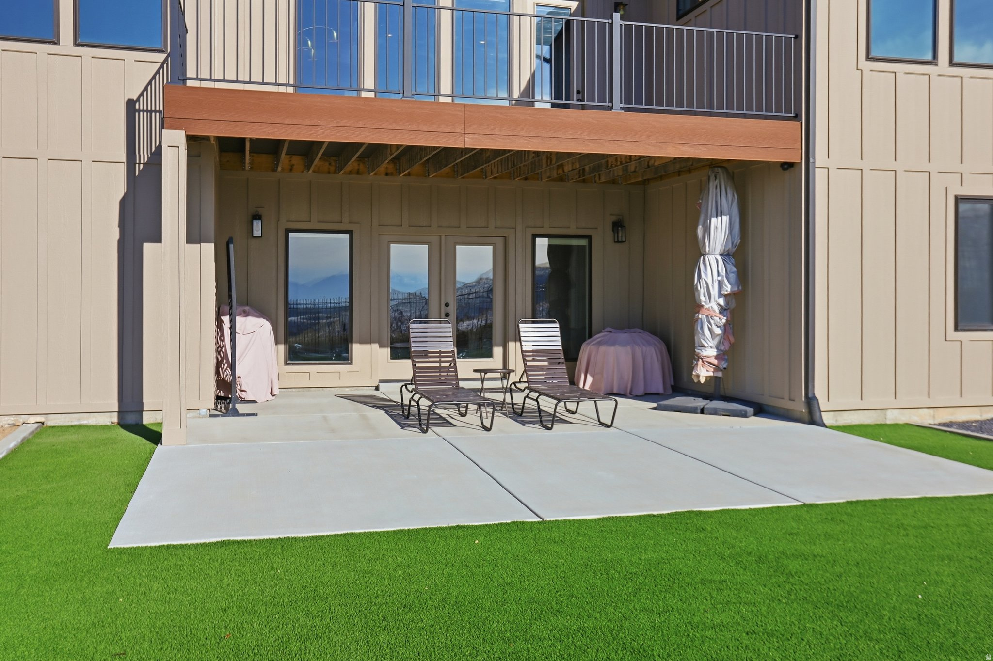 SHORELINE - Residential