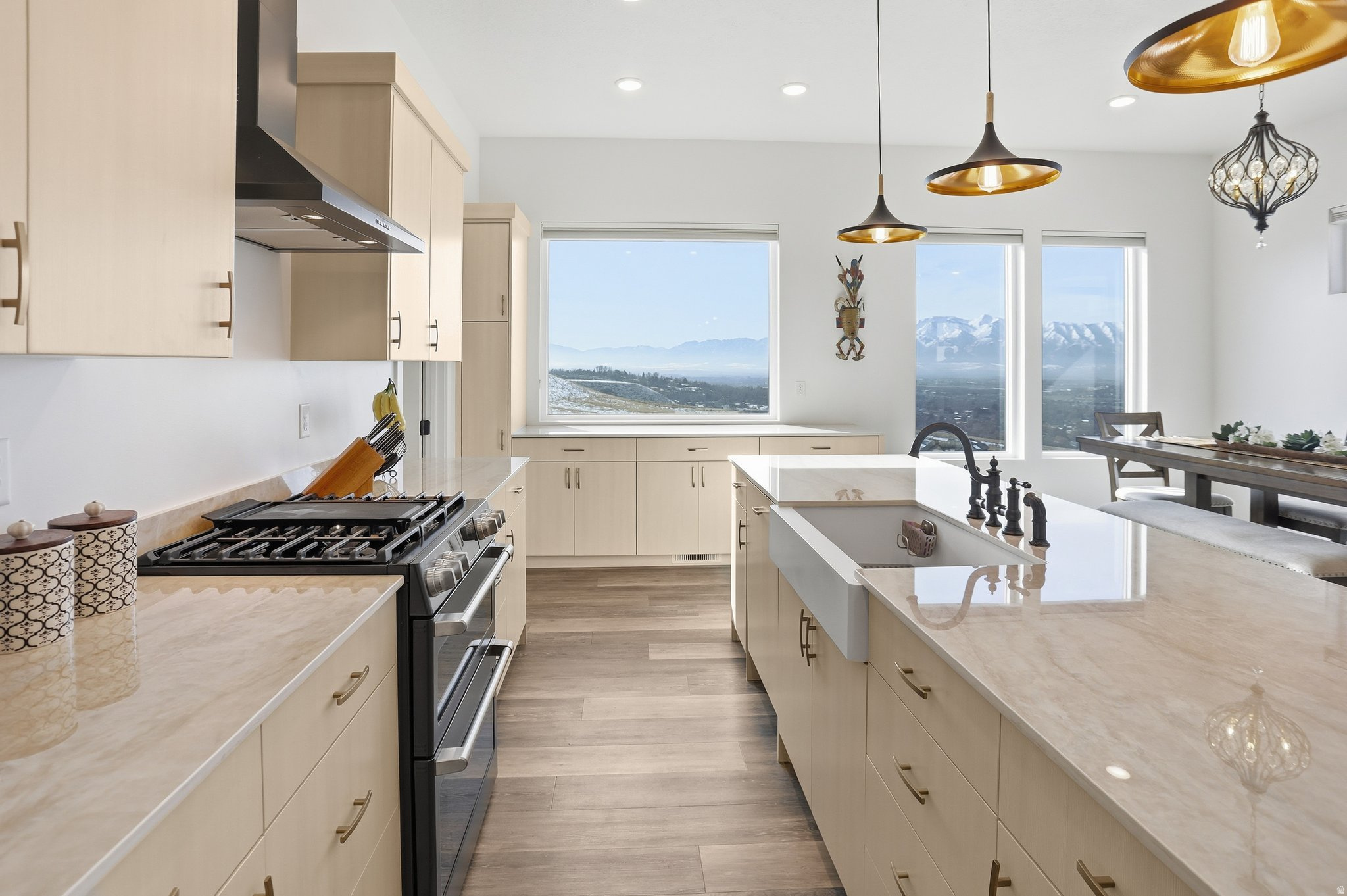 SHORELINE - Residential