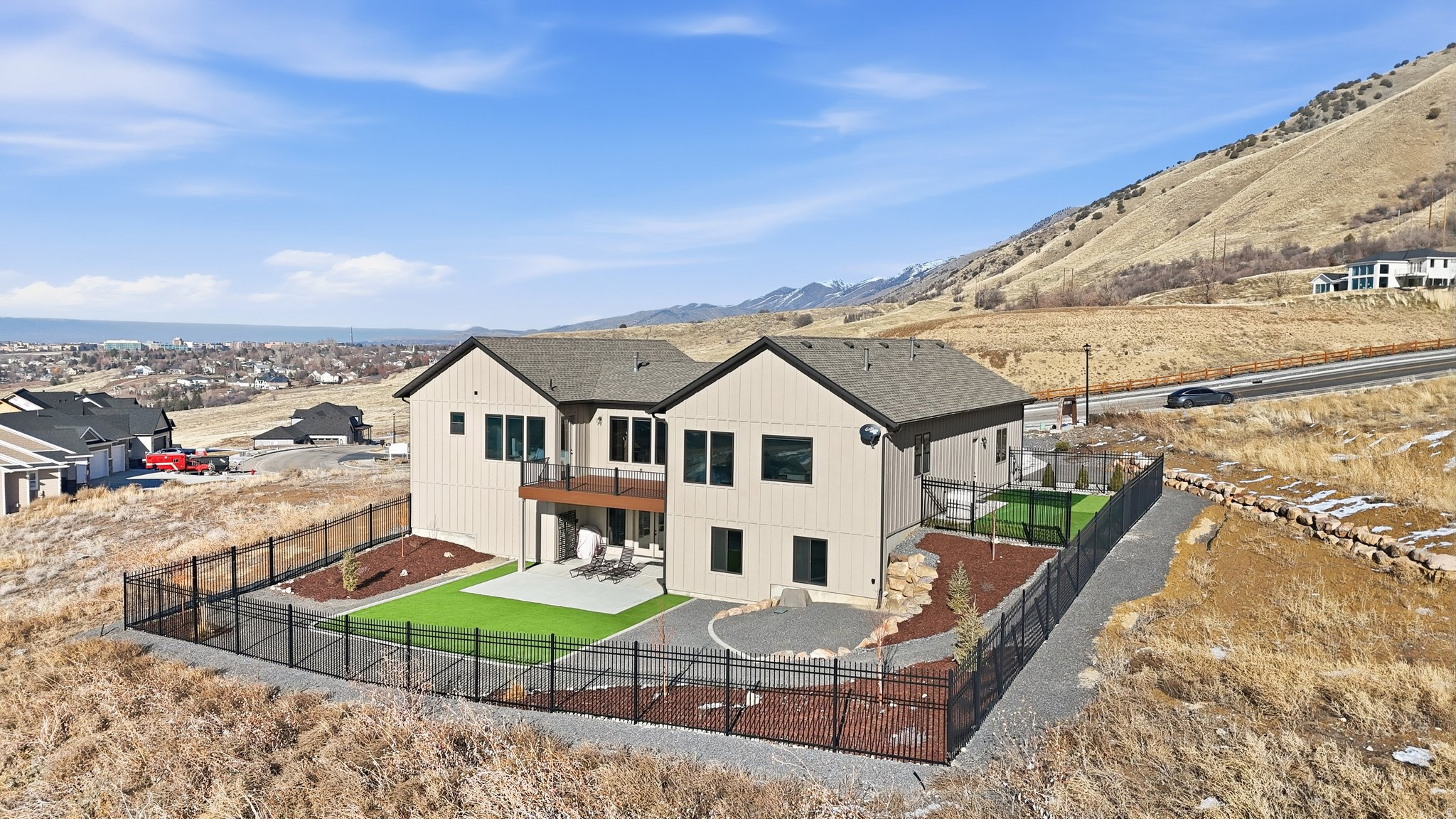 SHORELINE - Residential