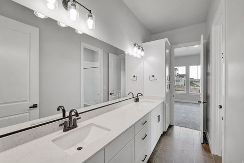 Tiny photo for 6199 W WAPITI RIDGE LN #333, Herriman, UT 84096 (MLS # 2142483)