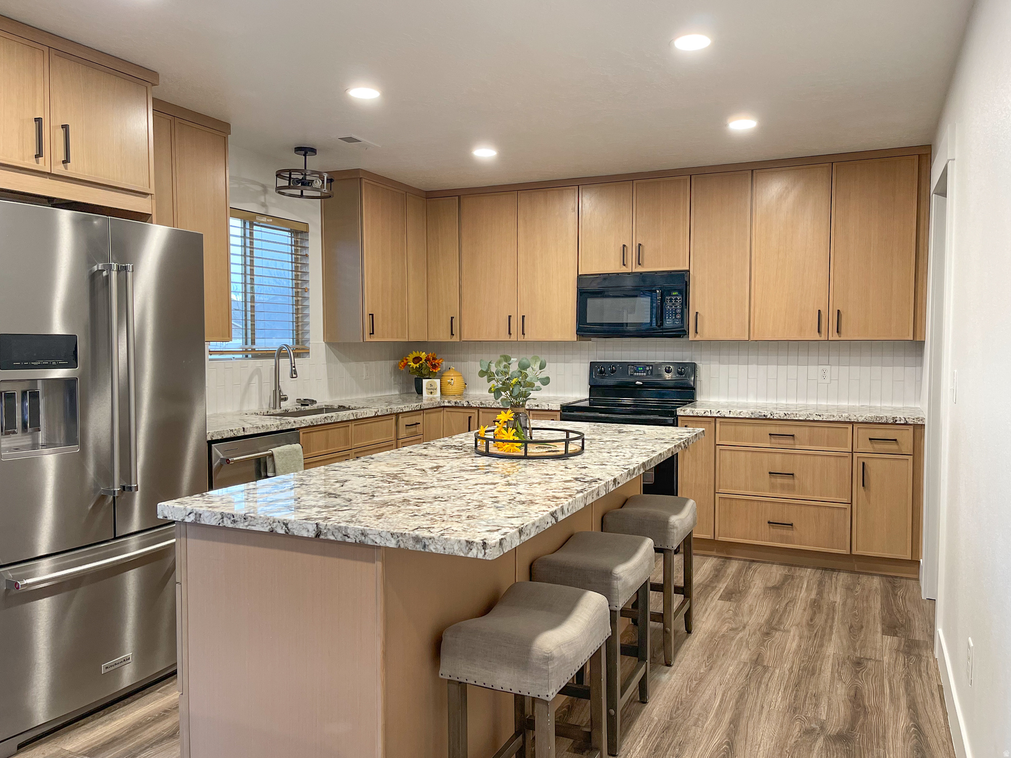 JORDAN WILLOWS - Residential